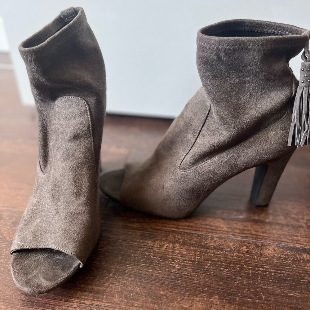 Vince camuto open toe heels